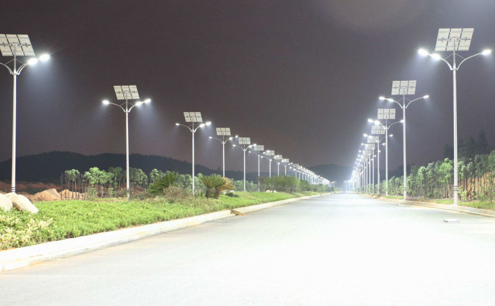 道路太陽能路燈你知道怎么選擇瓦數(shù)嗎？